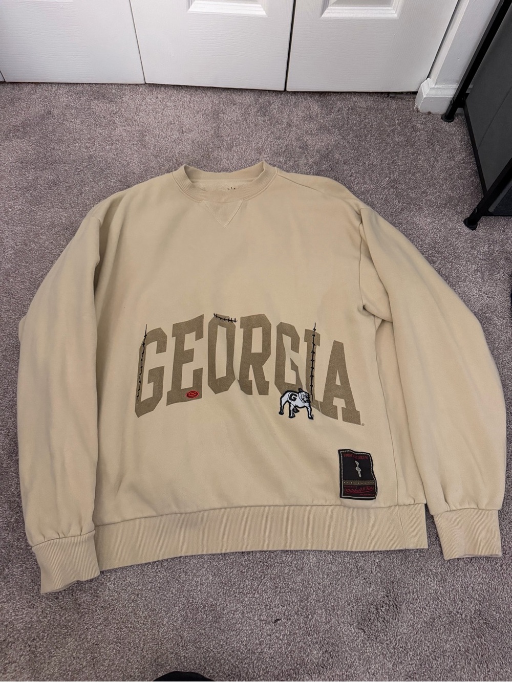 Travis Scott Beige 'GEORGIA' Graphic Crewneck Sweatshirt